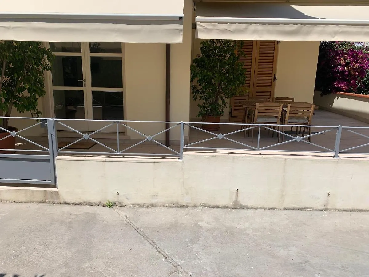 Le Zitelle Di San Pio 2 Apartment Massa